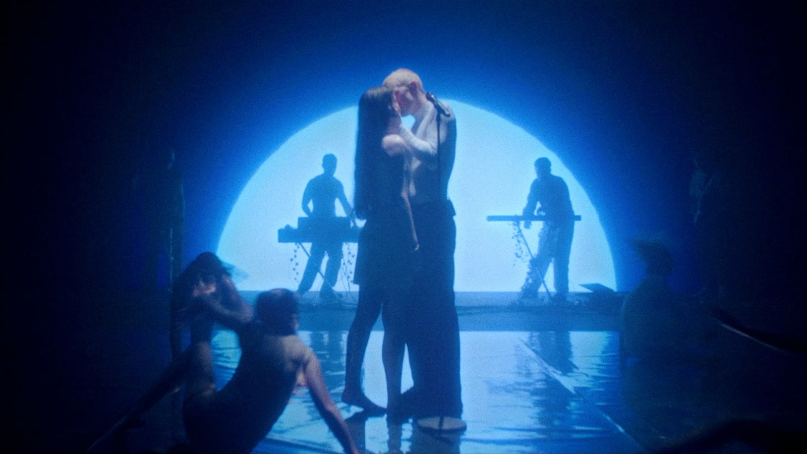 Still from Kind mod Kind by DAVAI