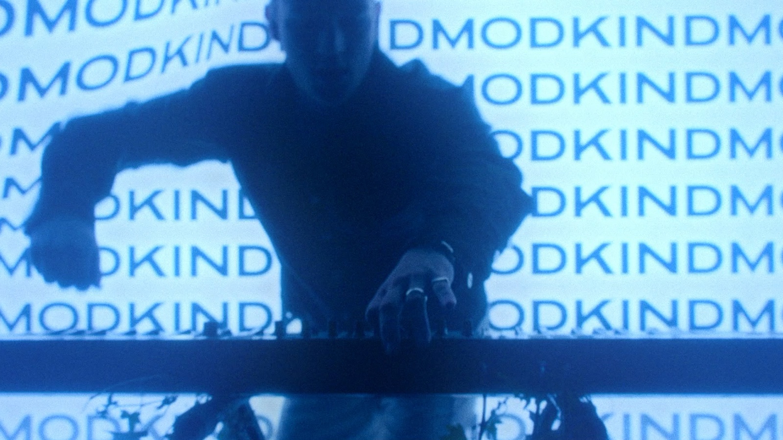 Still from Kind mod Kind by DAVAI