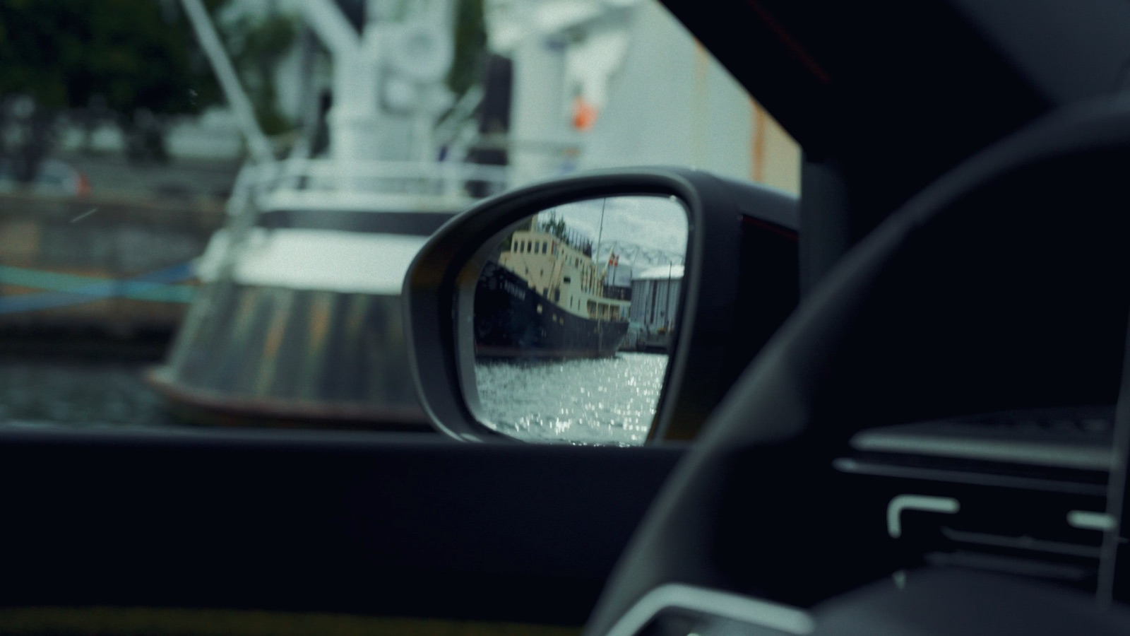 Still from Renault by DAVAI