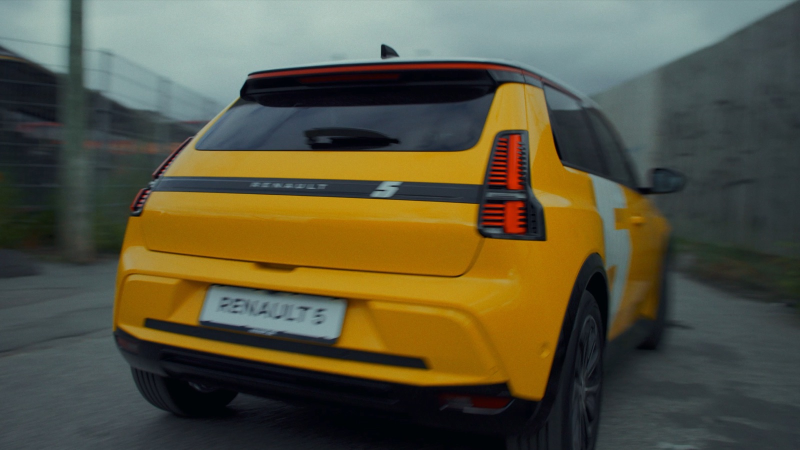 Still from Renault by DAVAI