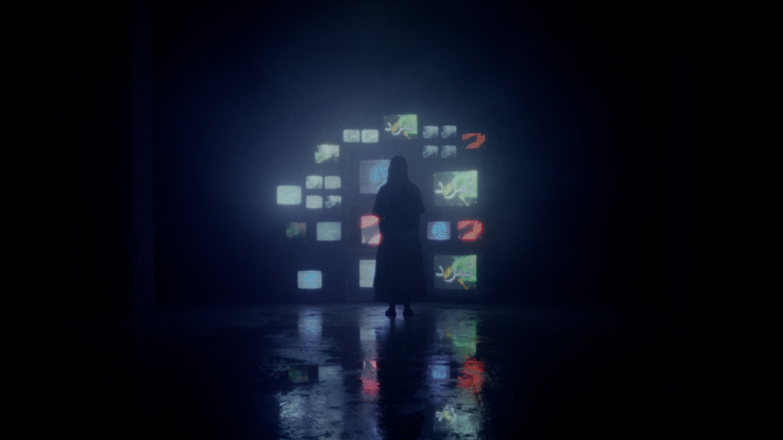 Still from Twelvepieces by DAVAI